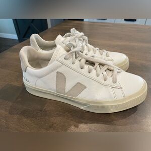 Veja Campo size 8